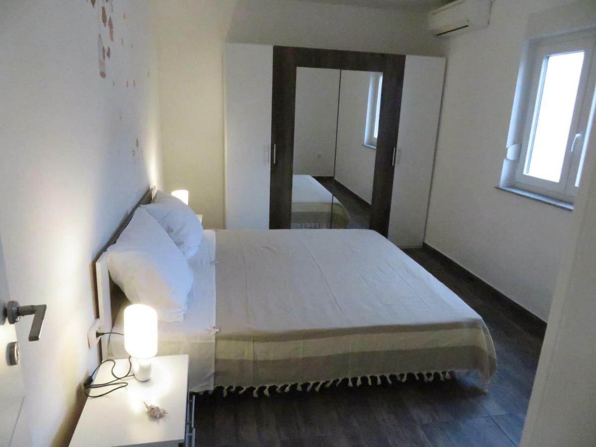 Apartments La Bombonera Starigrad Paklenica Exteriér fotografie